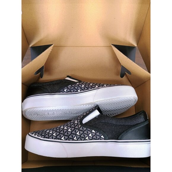 Airwalk Slip-On Shoes Women's Size‎ 9.5 Black & White Geometric Pattern - Picture 3 of 5